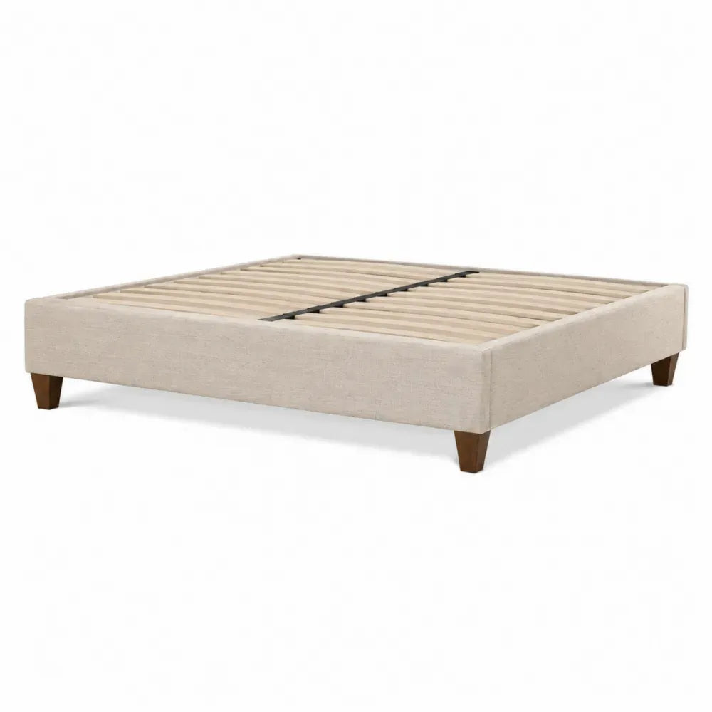 Base de cama doble tapizada rectangular con estructura de MDF madera de pino y somier de láminas beige 160 x 200 cm