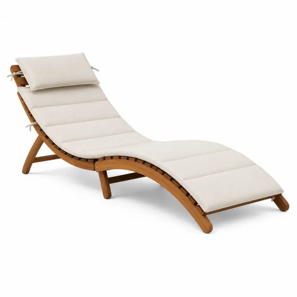 Tumbona de exterior con cojín acolchado estructura de madera curvada color beige con acabado natural 180 cm x 60 cm x 75 cm